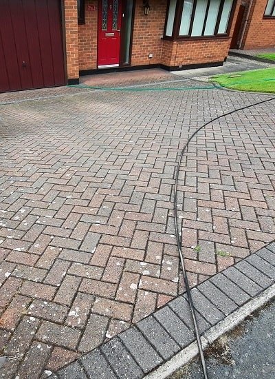 Driveway cleaning case 01 before (Bristol)