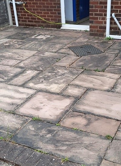 Patio cleaning case 02 before (Bristol)